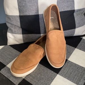 Sanuk SlipOn Flats